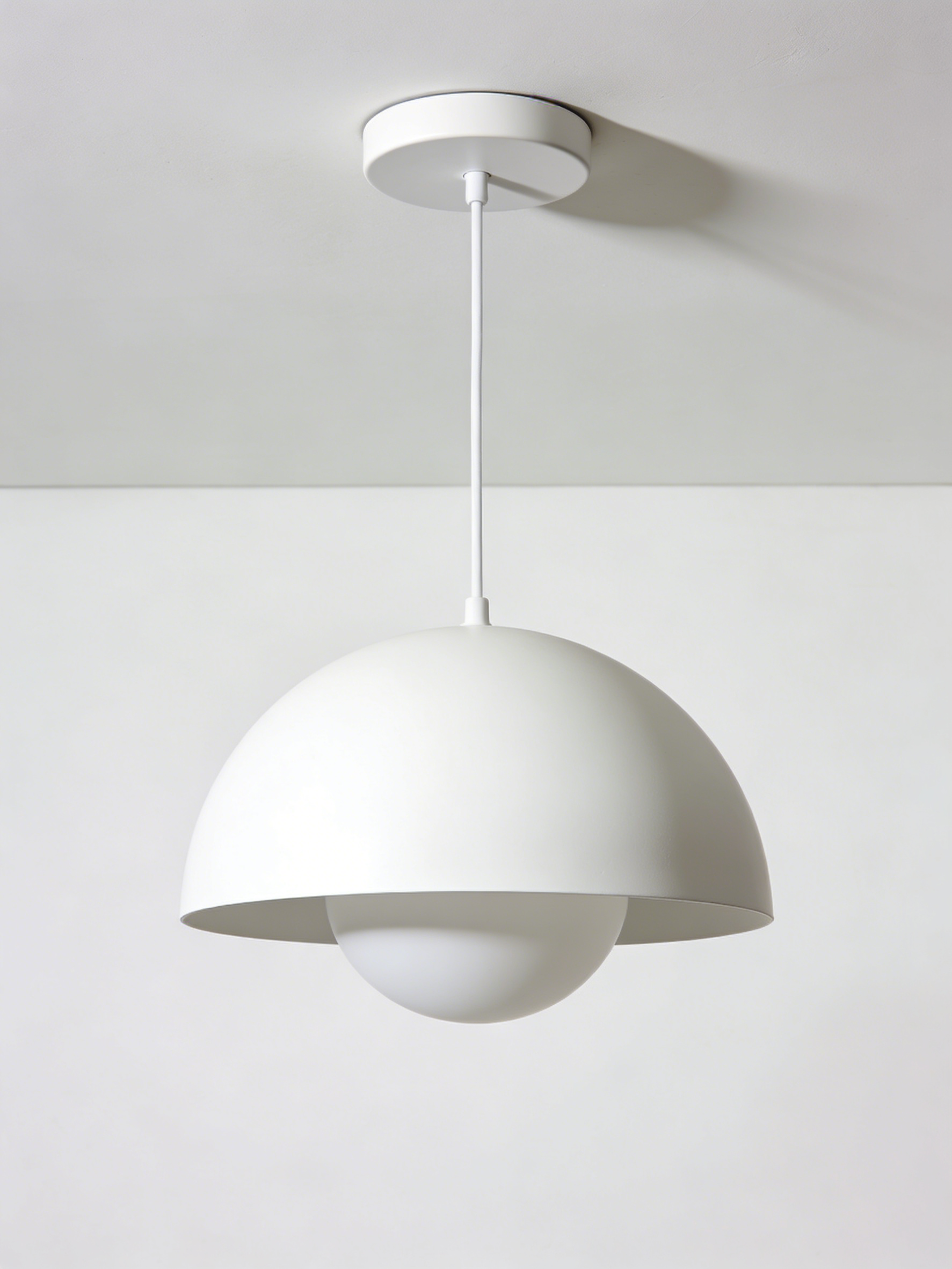 Ceramic Classic Pendelleuchte - Keramik Klassisch Design auf weißem Hintergrund