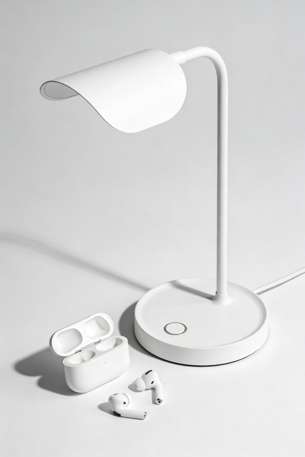 Modern Copper Pendelleuchte - Kupfer Modern Design auf weißem Hintergrund